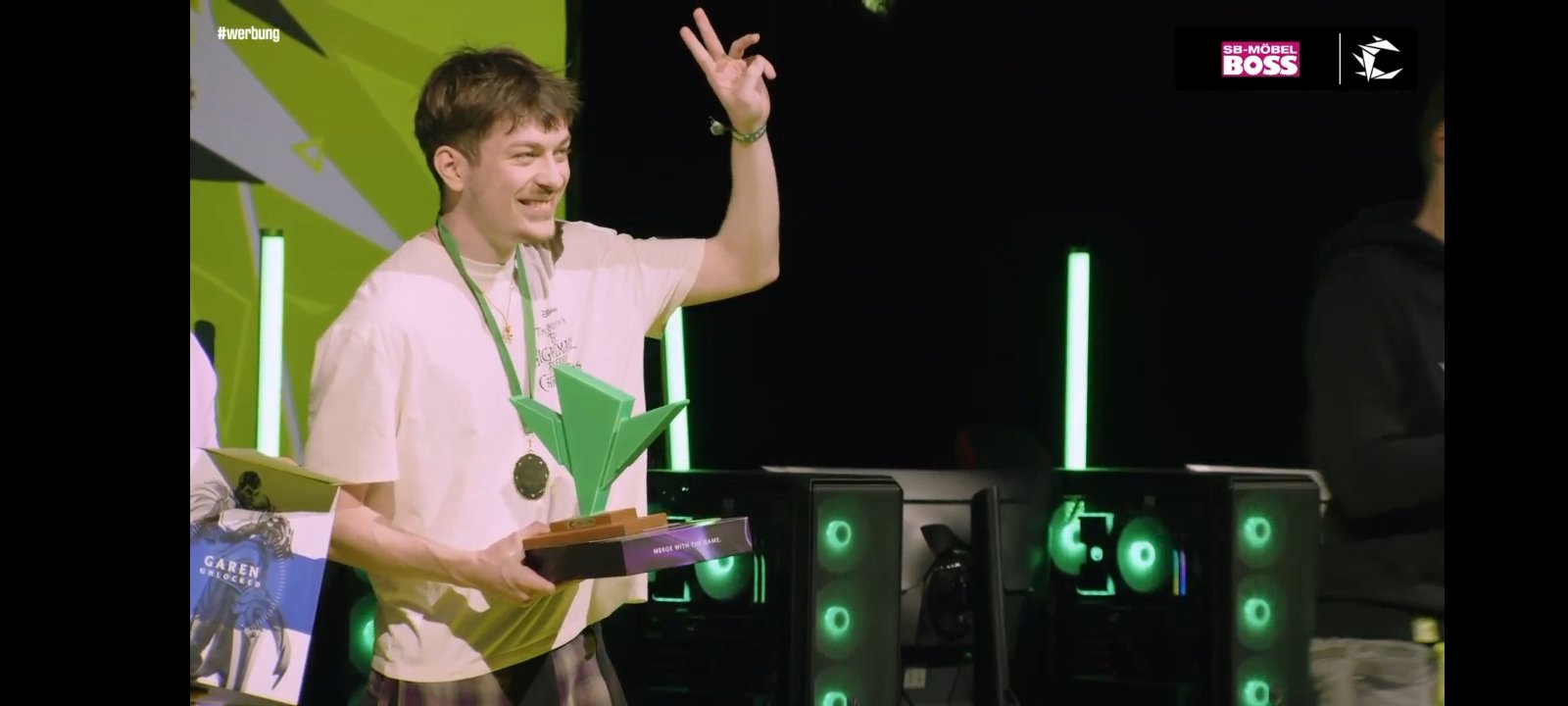 Set 11 First EMEA Finals Player Qualified!